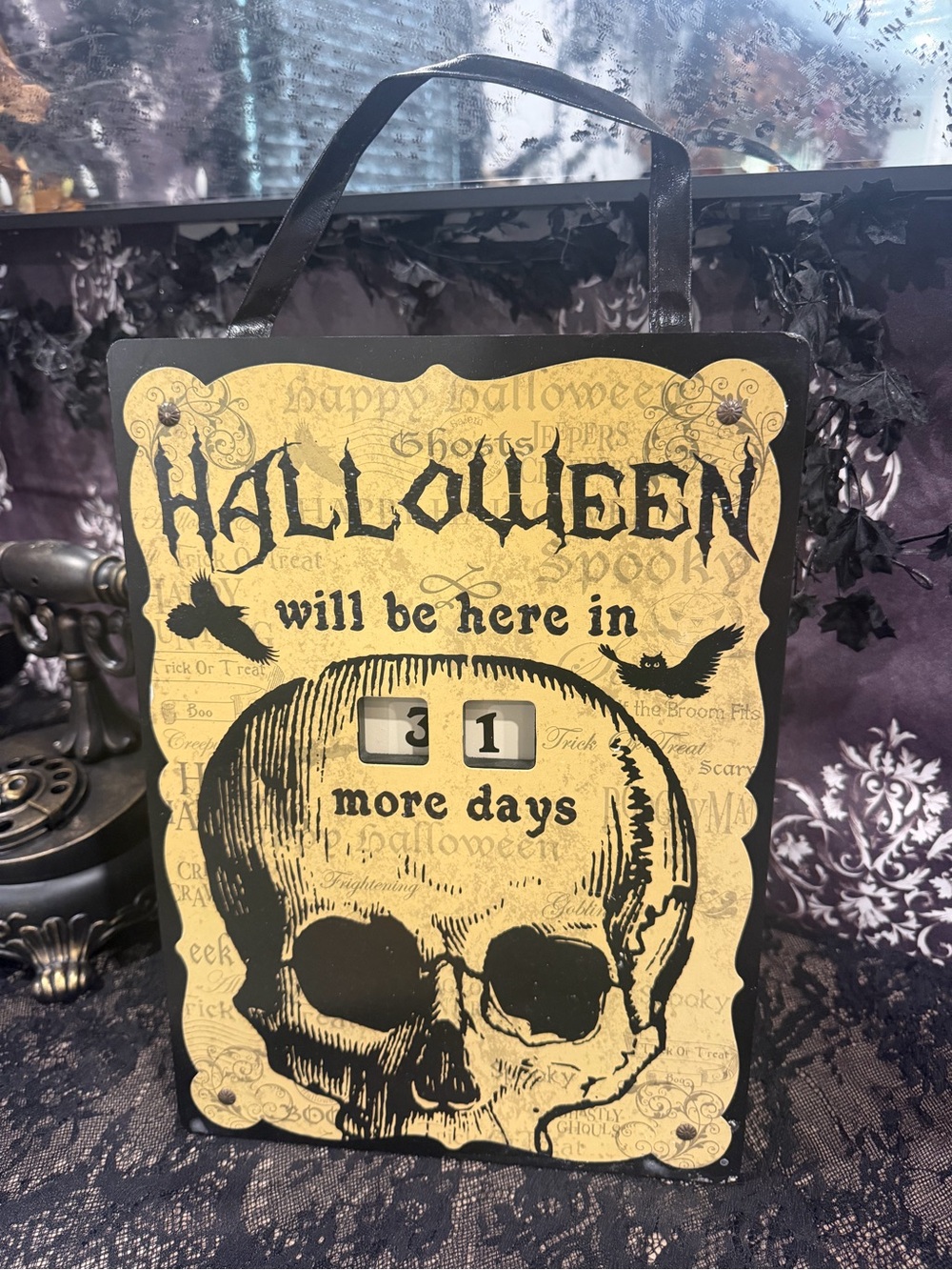 Halloween Countdown Calendar Skull Sign Hanging Vintage Style Decor